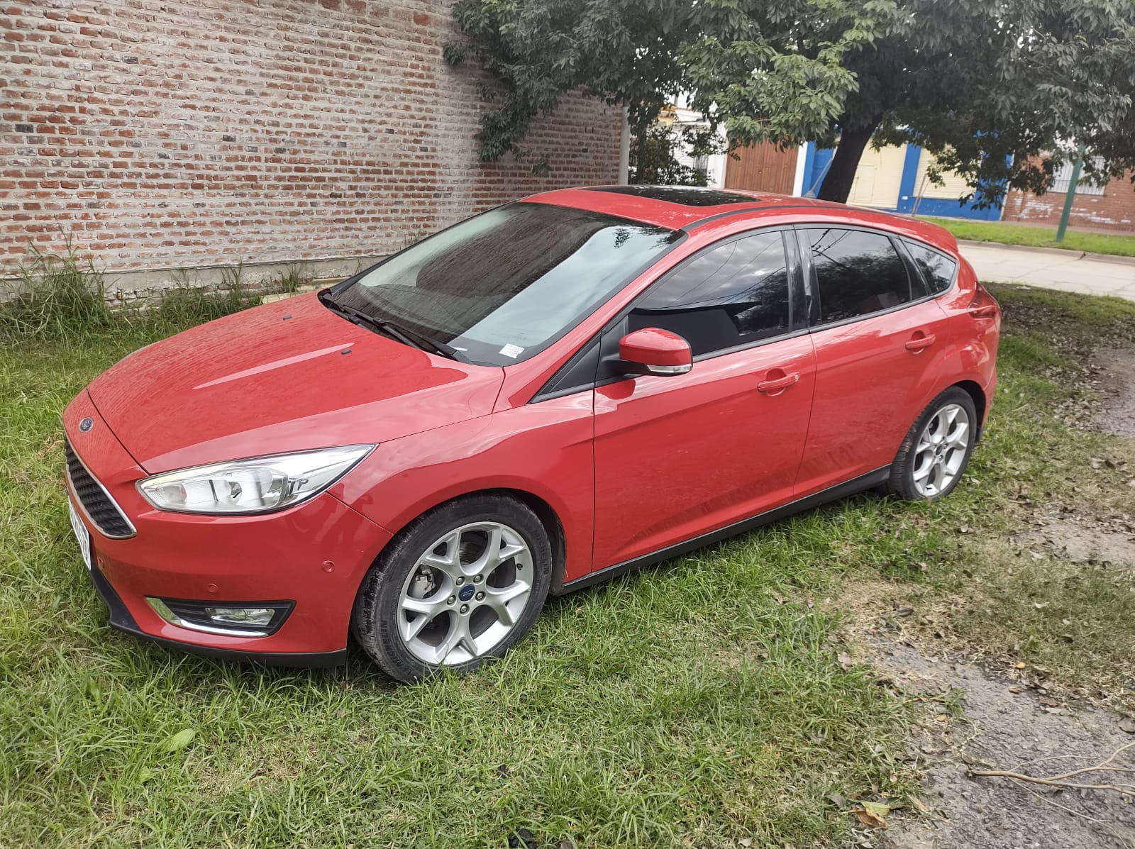 FORD - FOCUS  - SE PLUS  A/T - 2019